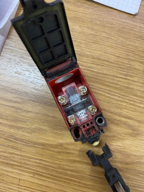 Zippo Endlagenschalter oben 9351 8090 Endschalter Endtaster Rollenhebel 61.15.101