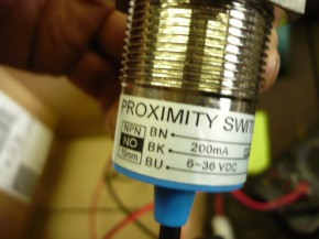Inductive sensor initiator proximity switch inductive switch VEB lift FHB