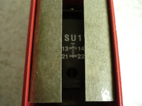 Bernstein Grenztaster Endtaster Endschalter Rollenhebel limit switch GC-SU1 FF