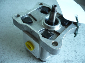 Hydraulikpumpe Zahnradpumpe Bulgarien C072XTM1 Lunzenau Markranstädt Takraf 1,5t