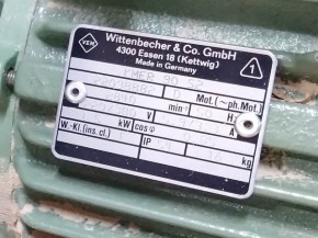 Elektromotor 24mm Welle Austauschmotor Motor VEM VEB Thurm DDR KMER 90 S2