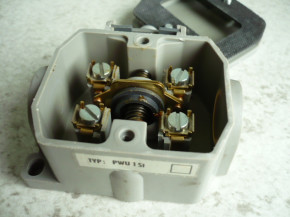 Endschalter Taster Schaltkontakt Robotron Kontaktsystem Typ PWU 1 St VEB DDR