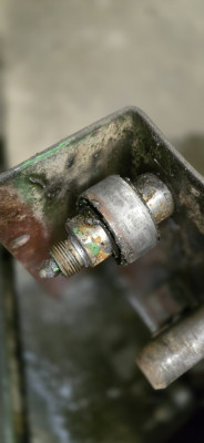 guide roller for 1.5 tons VEB Takraf Scissor lift Lunzenau