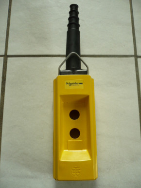 Schneider Hängetaster Steuerflasche Handsteuerung Kransteuerung Hebebühne XAC-B02