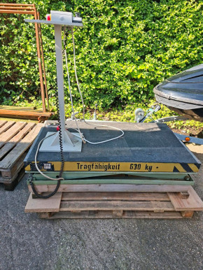 Takraf Scherenhubtisch VEB Hubbühne Hublift GDR Verladerampe HT 630/1