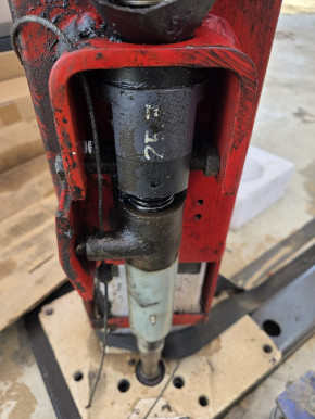 lift nut, load nut for ISTOBAL 42712-00, 42712-04, 42712-51, 42714-00 Lift