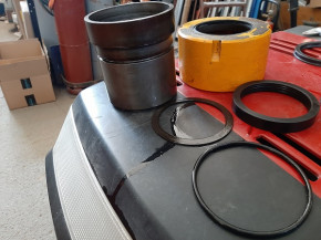 Dichtung Poland GDA Hubzylinder Arbeitszylinder Takraf Gabelstapler VTA DFG 3202 / DFG 2002/ 3N Panorama / GMG 2-70 Geländegängiges Mehrzweckgerät