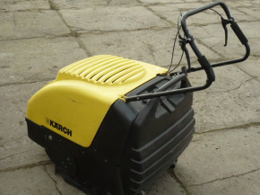 KÄRCHER Kehrmaschine KSM 750 B Kehrsaugmaschine mit Fahrantrieb