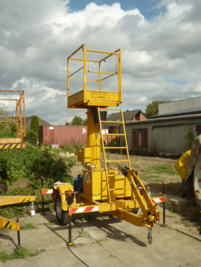 MBB G1200 Elektrohydraulische Arbeitsbühne Hubbühne Hebebühne Typ G 1200 BG Giraffe