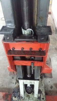 Schmierfilzhalter für Beissbarth Romeico R 224 bis R 236 Hebebühne (für Ölwanne Öltank)