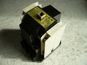 Schaltschütz Luftschütz Leistungsschütz contactor ID25 220V 25A VEB EAW DDR IFA