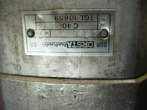 Orsta Tandempumpe Hydraulikpumpe Doppelpumpe Takraf DFG 3202 N-A C40-2 R A25 R