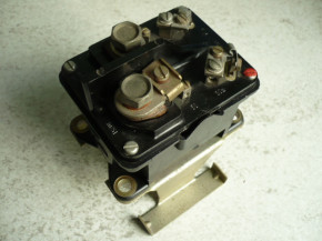 Batterieumschalter Relais switch VTA Takraf Gabelstapler VEB Pirna IFA W50 ZT