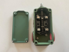 EAW Endschalter Schaltkontakt Kontaktsystem Grenztaster switch 6720.004 VEB DDR