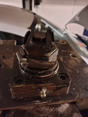 Lagerflansch für zwei Lager (ohne Lager) Beissbarth Romeico R 224 bis R 236 Hebebühne