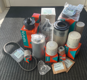 Service 1000h Wartungsatz Filterset Ölfilter Kraftstofffilter Kubota RT210-2, RT220-2 ohne A/C Klima