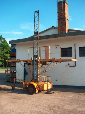 Hose air trailer tire valve VEB DDR lifting platform Lengenfeld FH1600