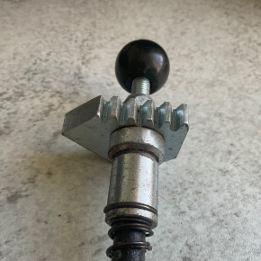 Tragarmverriegelung Zippo 2130 2135 2140 2160 Consul H387 H383 H388 H389 Modelle Schwenkarmarretierung Arm Lock 21.30.012