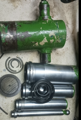 Sealing kit sealing telescopic cylinder tilting cylinder hydraulic cylinder Multicar 9233 M21 M22 M24 M25