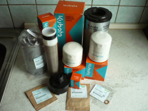 Service Wartungsatz Filterset Ölfilter Kraftstofffilter Kubota KX027-4 KX030-4