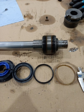 Dichtsatz Dichtung Schwenkzylinder Hubzylinder VTA Takraf Gabelstapler DFG 1002 HT140 / MZG40 Kompaktlader